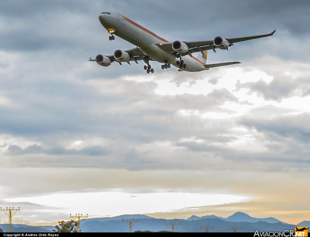 EC-KZI - Airbus A340-642 - Iberia