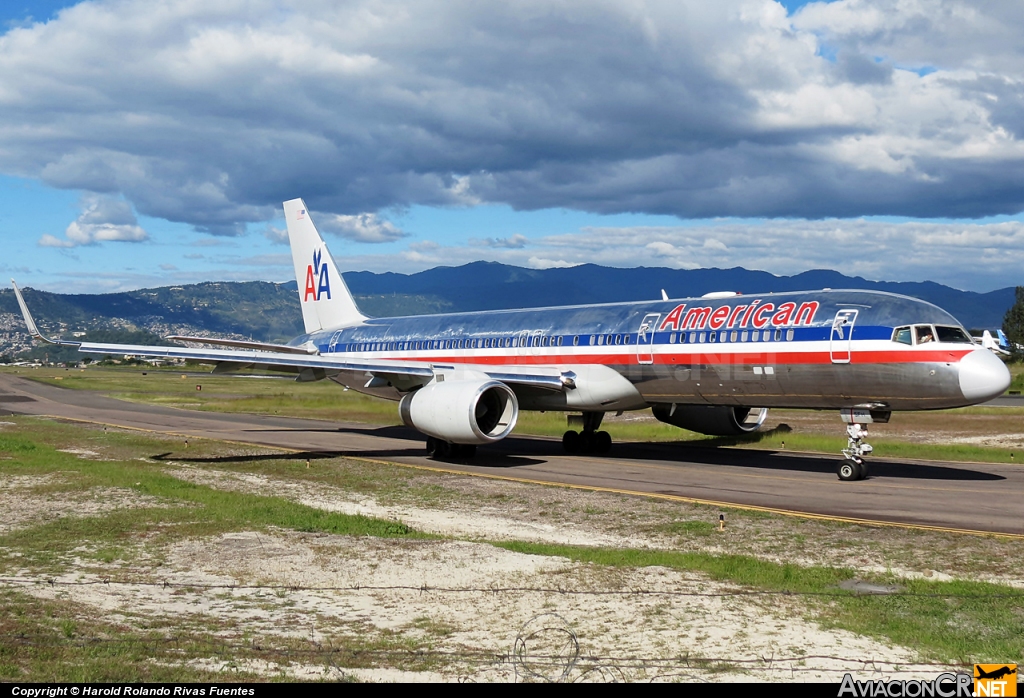 N198AA - Boeing 757-223 - American Airlines