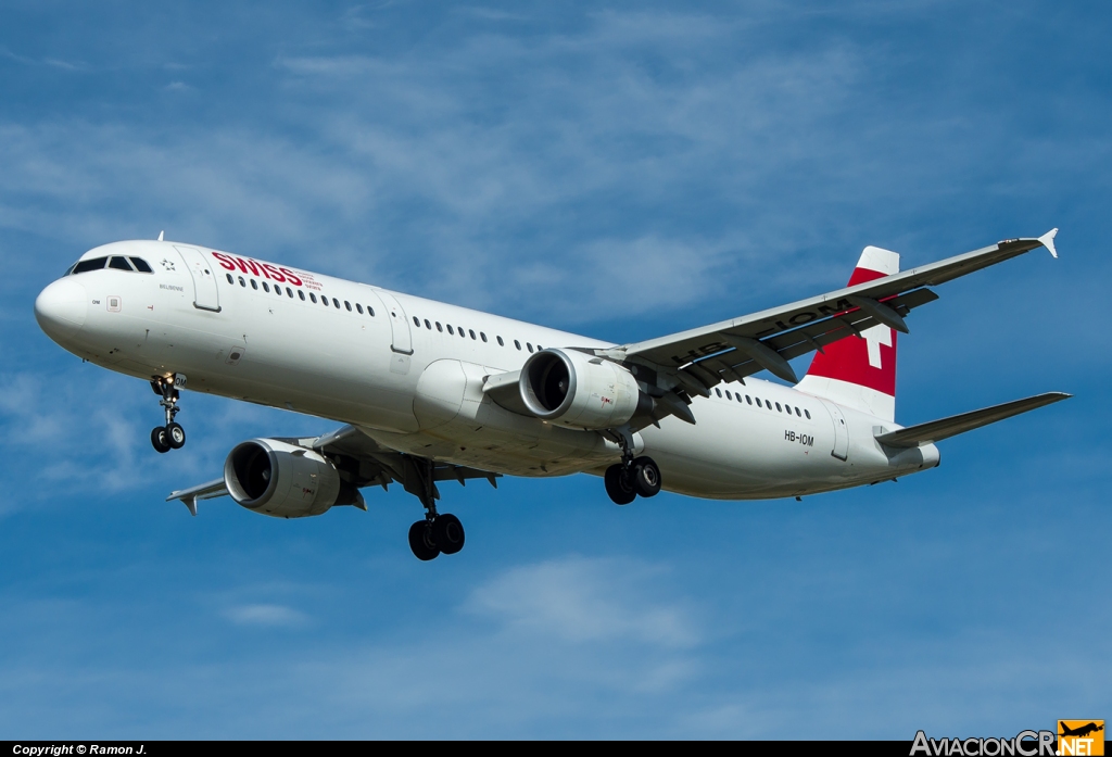HB-IOM - Airbus A321-212 - Swiss European Airlines
