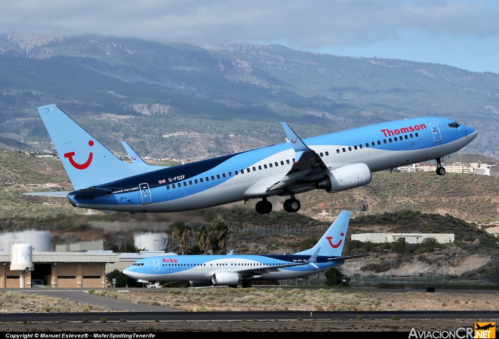 G-FDZF - Boeing 737-8K5 - Thomsonfly