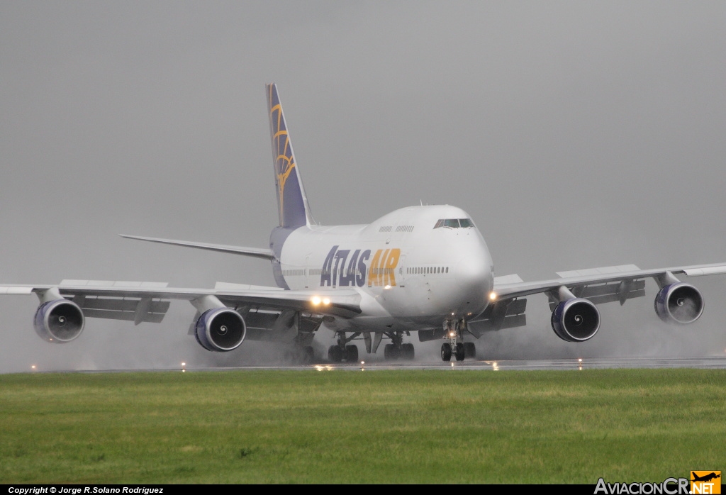 N464MC - Boeing 747-446 - Atlas Air