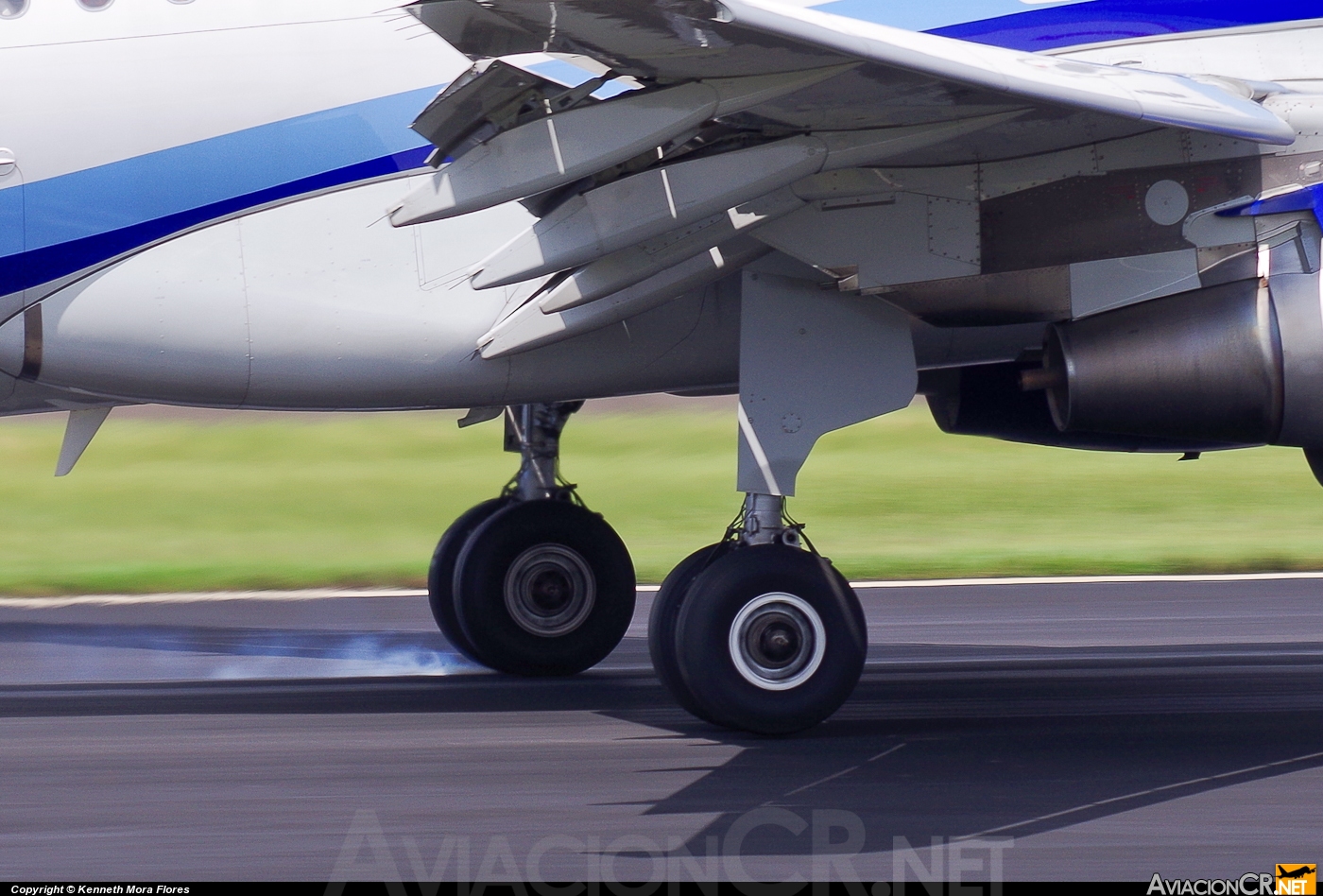 XA-JMA - Airbus A320-214 - Interjet