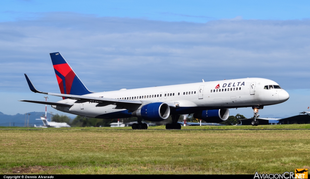 N649DL - Boeing 757-231 - Delta Airlines