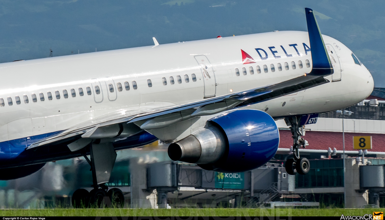 N67171 - Boeing 757-232 - Delta Air Lines