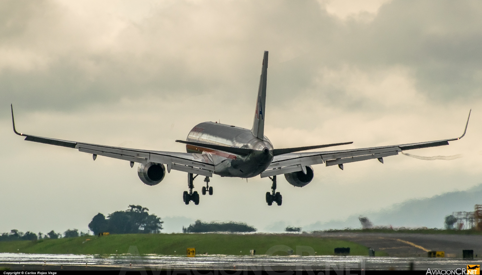 N656AA - Boeing 757-223 - American Airlines