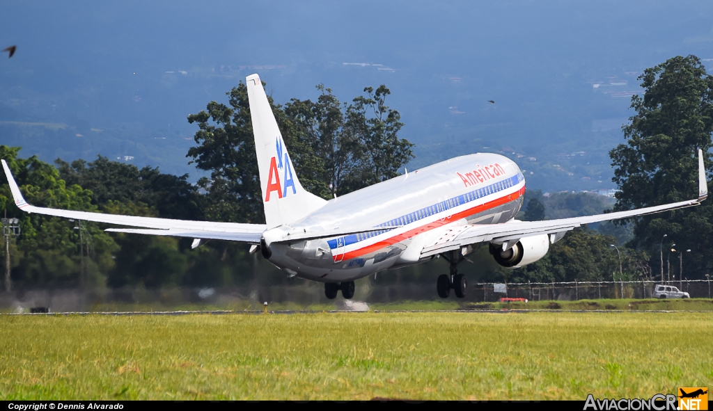 N879NN - Boeing 737-823 - American Airlines