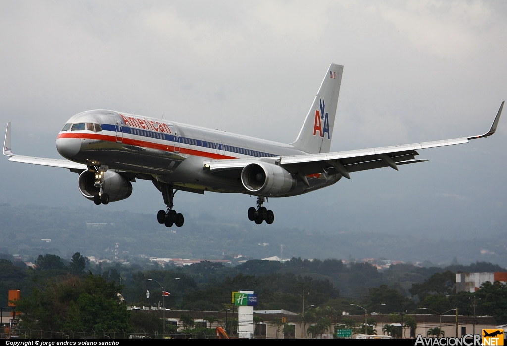 N622AA - Boeing 757-223 - American Airlines