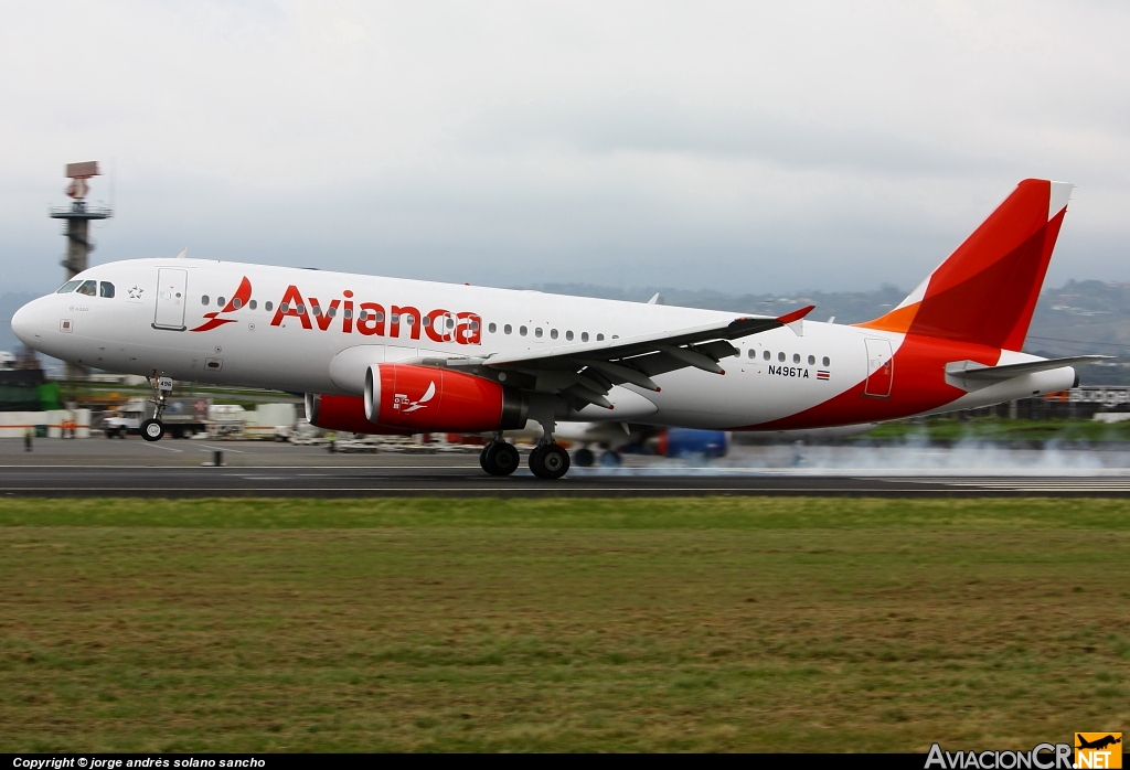 N496TA - Airbus A320-233 - Avianca