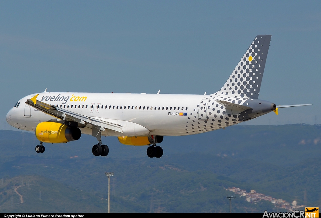 EC-LRY - Airbus A320-232 - Vueling