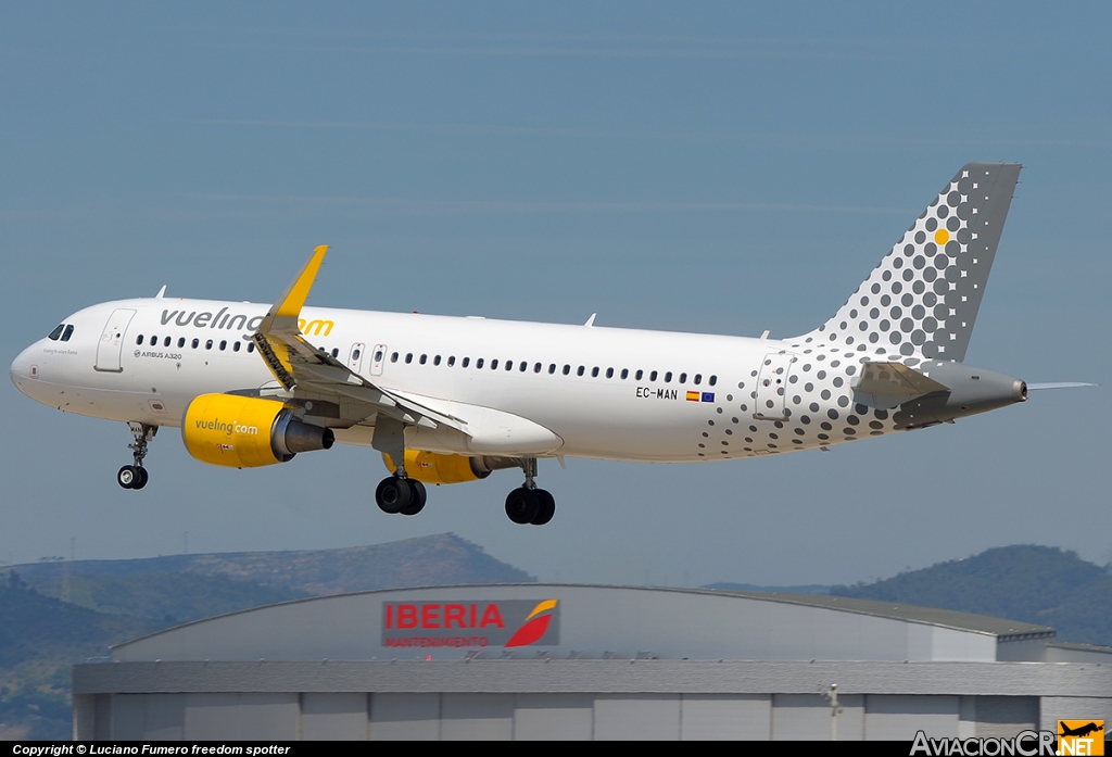 EC-MAN - Airbus A320-214 - Vueling