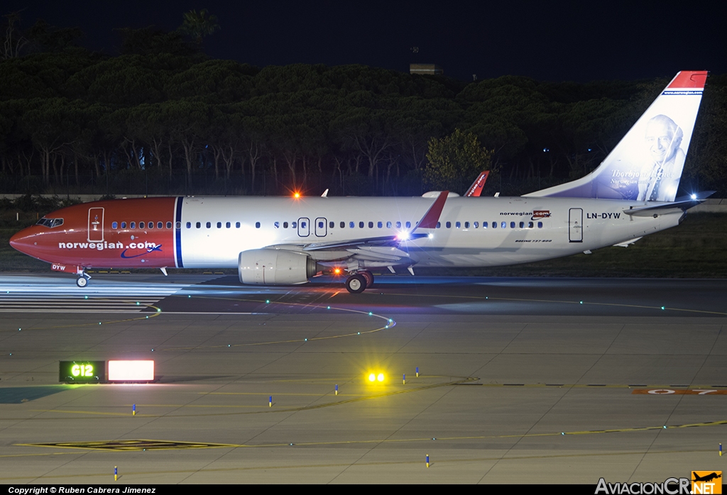 LN-DYW - Boeing 737-86J - Norwegian Air Shuttle