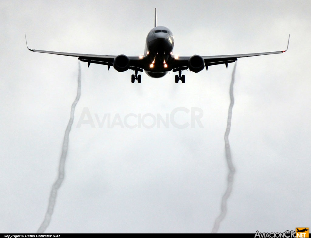 HP-1715CMP - Boeing 737-8V3 - Copa Airlines