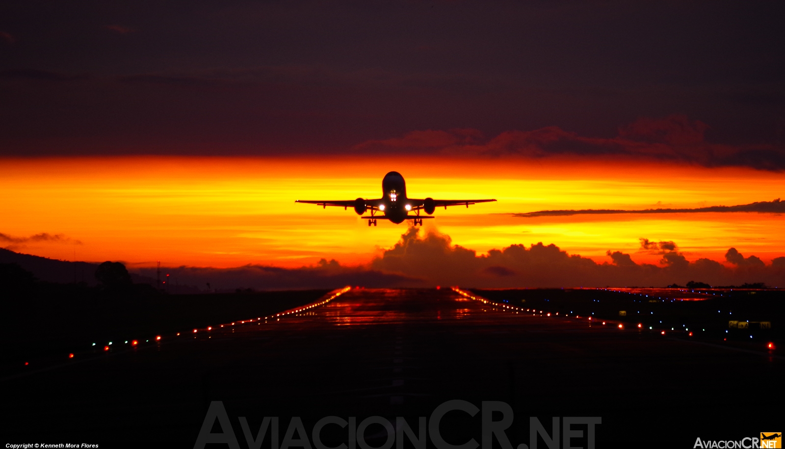 N990TA - Airbus A319-112 - TACA