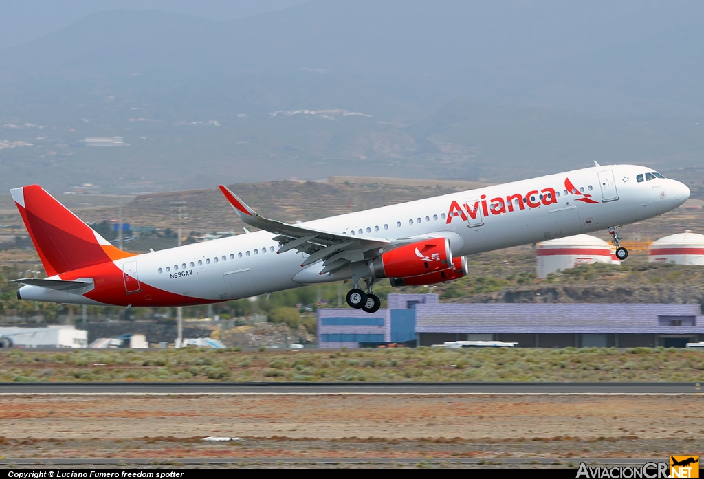 N696AV - Airbus A321-231 - Avianca