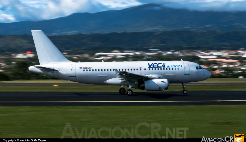 N1235V - Airbus A319-132 - VECA