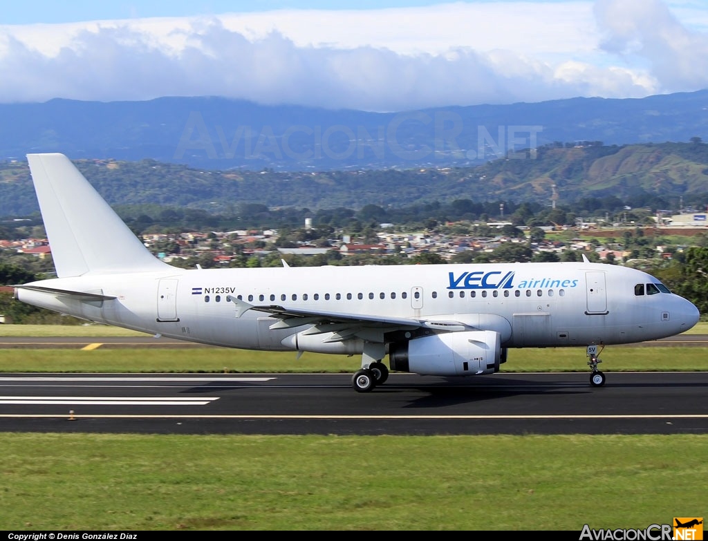 N1235V - Airbus A319-132 - VECA