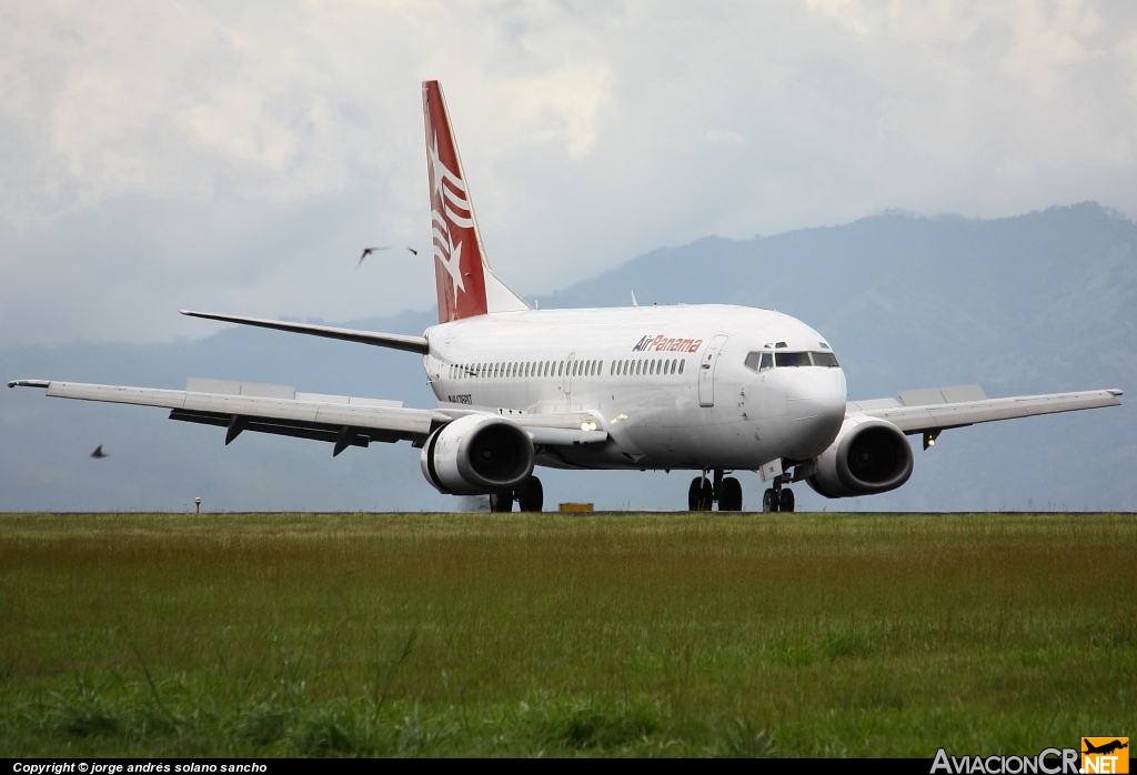 HP-1795PST - Boeing 737-33A - Air Panama