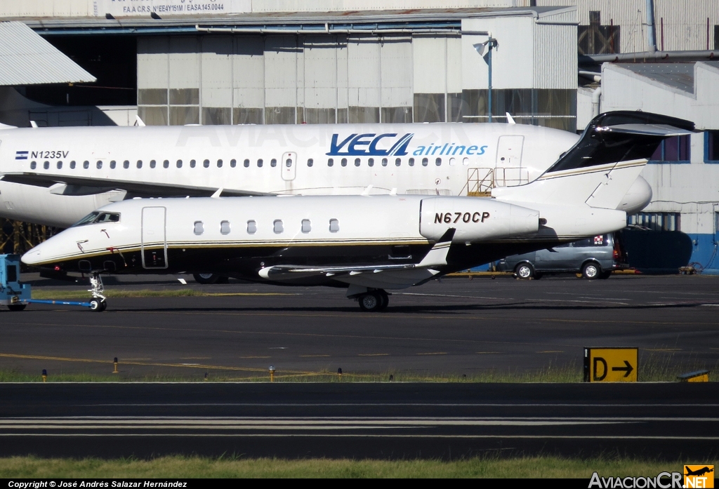 N670CP - Bombardier BD-100-1A10 Challenger 300 - Privado