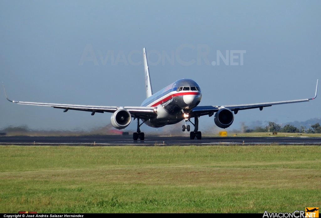 N656AA - Boeing 757-223 - American Airlines