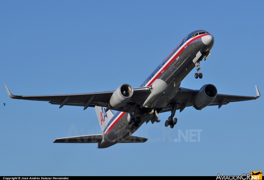 N656AA - Boeing 757-223 - American Airlines