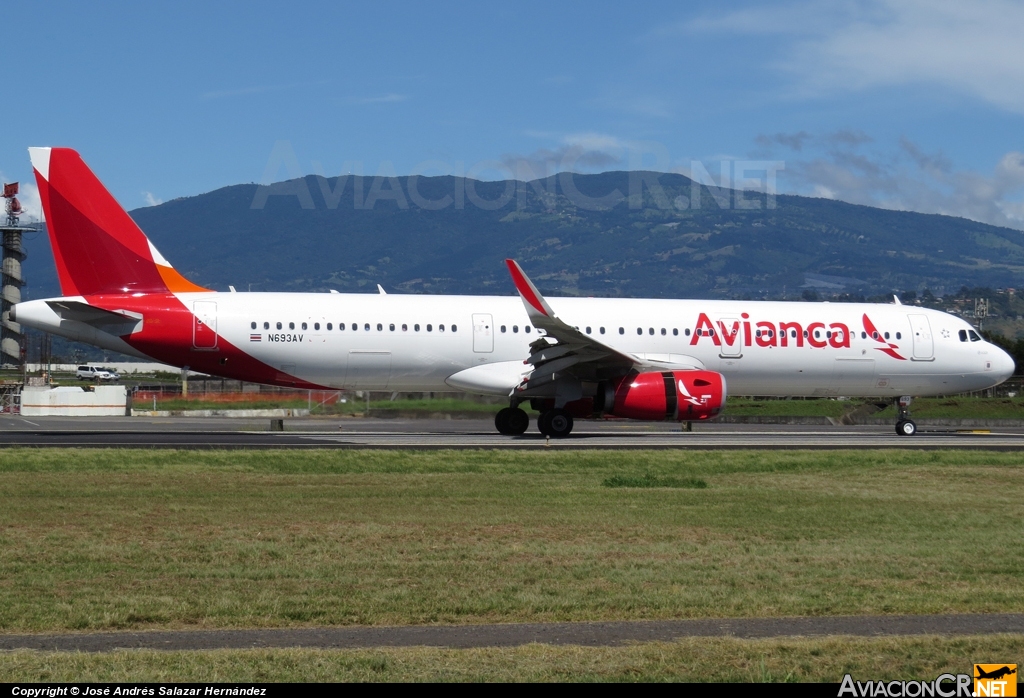 N693AV - Airbus A321-231 - Avianca