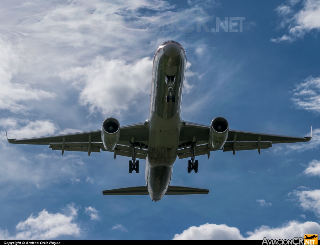 N657AM - Boeing 757-223 - American Airlines