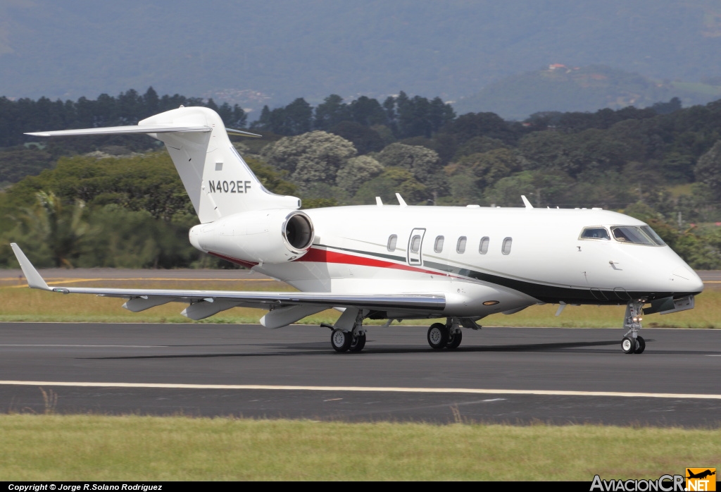 N402EF - Bombardier BD-100-1A10 Challenger 300 - Privado