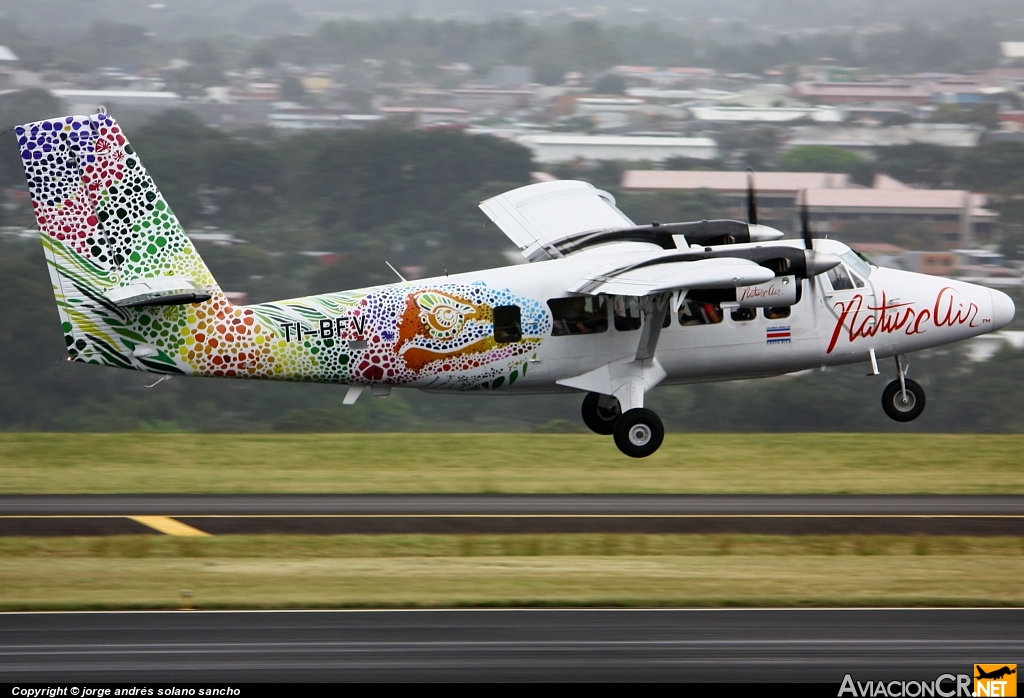 TI-BFV - De Havilland Canada DHC-6-300 Twin Otter - Nature Air