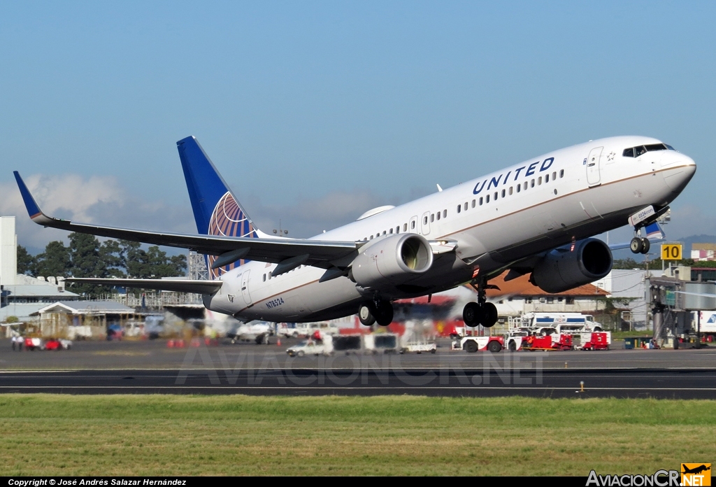 N78524 - Boeing 737-824 - United Airlines