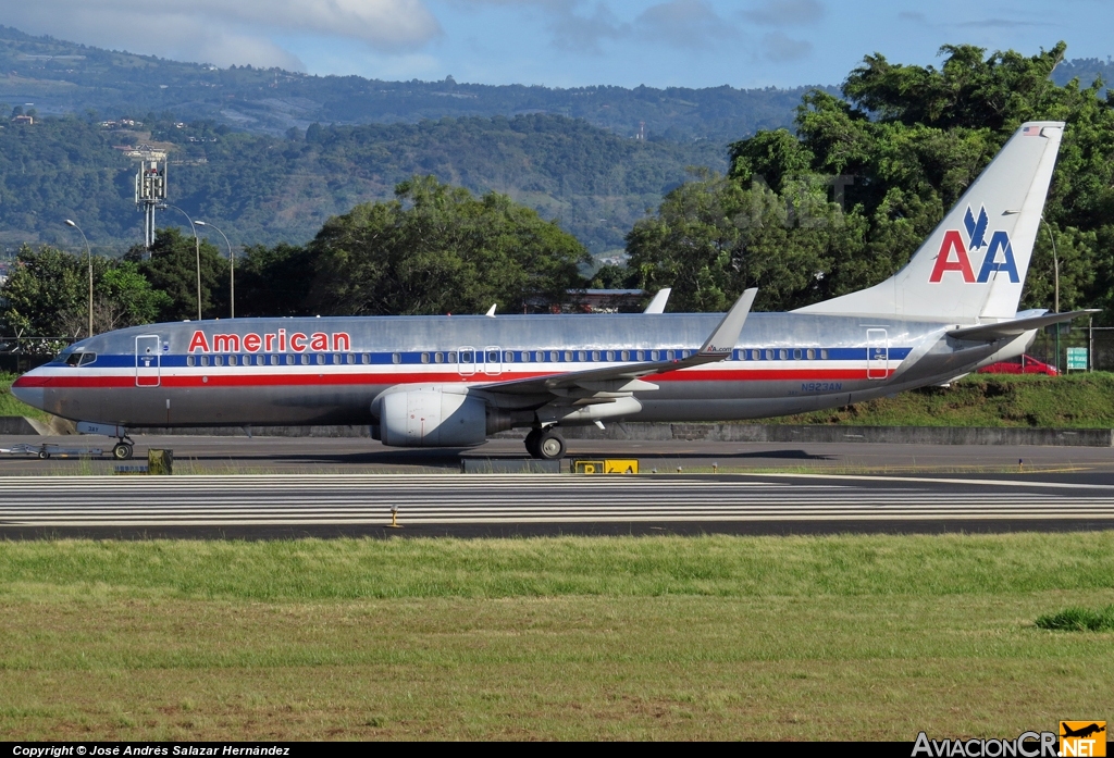 N923AN - Boeing 737-823 - American Airlines