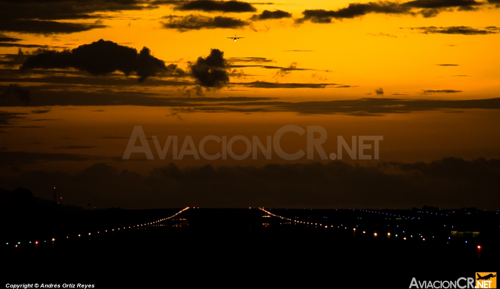 AEROPUERTO - Aeropuerto - Aeropuerto