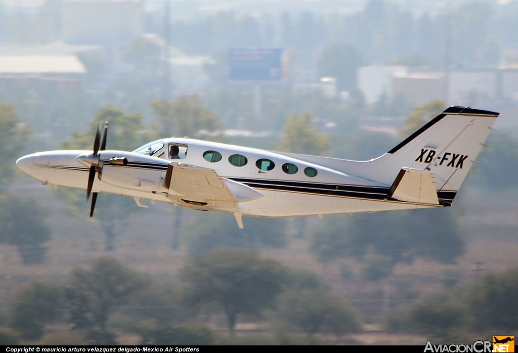 XB-FXK - Cessna 425 Conquest I - Privado