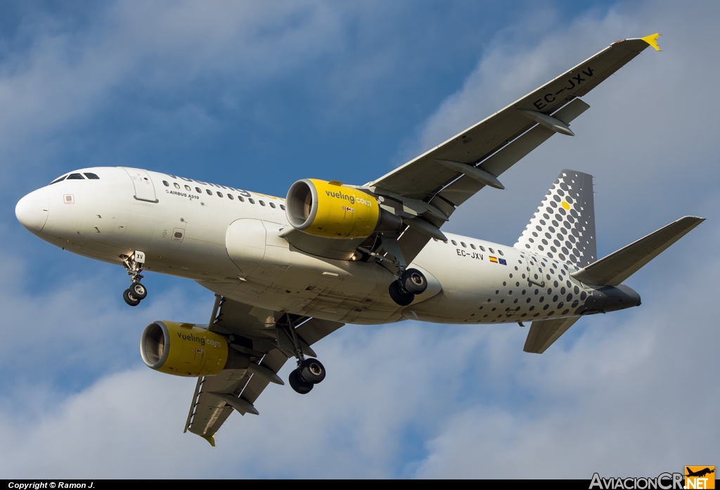 EC-JXV - Airbus A319-111 - Vueling