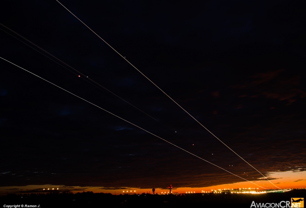 CN-RNZ - Boeing 737-8B6 - Royal Air Maroc - RAM