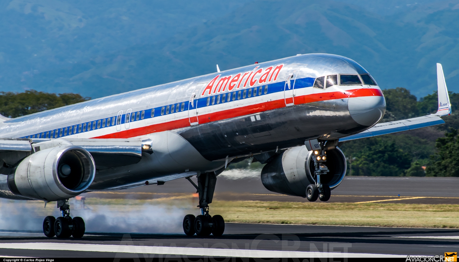 N633AA - Boeing 757-223 - American Airlines