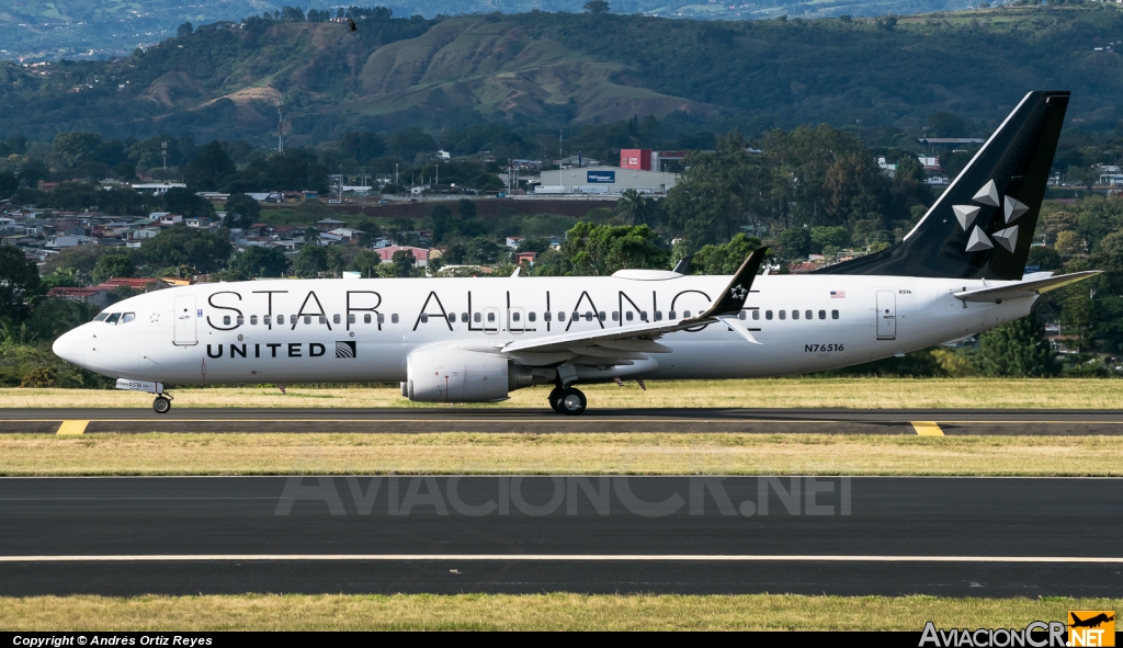 N76516 - Boeing 737-824 - United Airlines