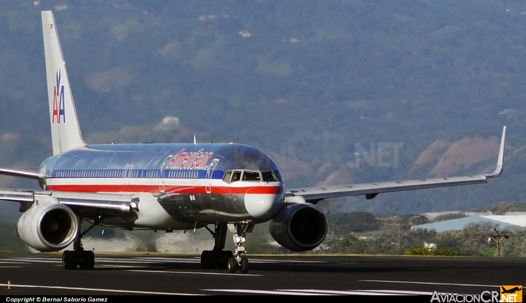 N633AA - Boeing 757-223 - American Airlines