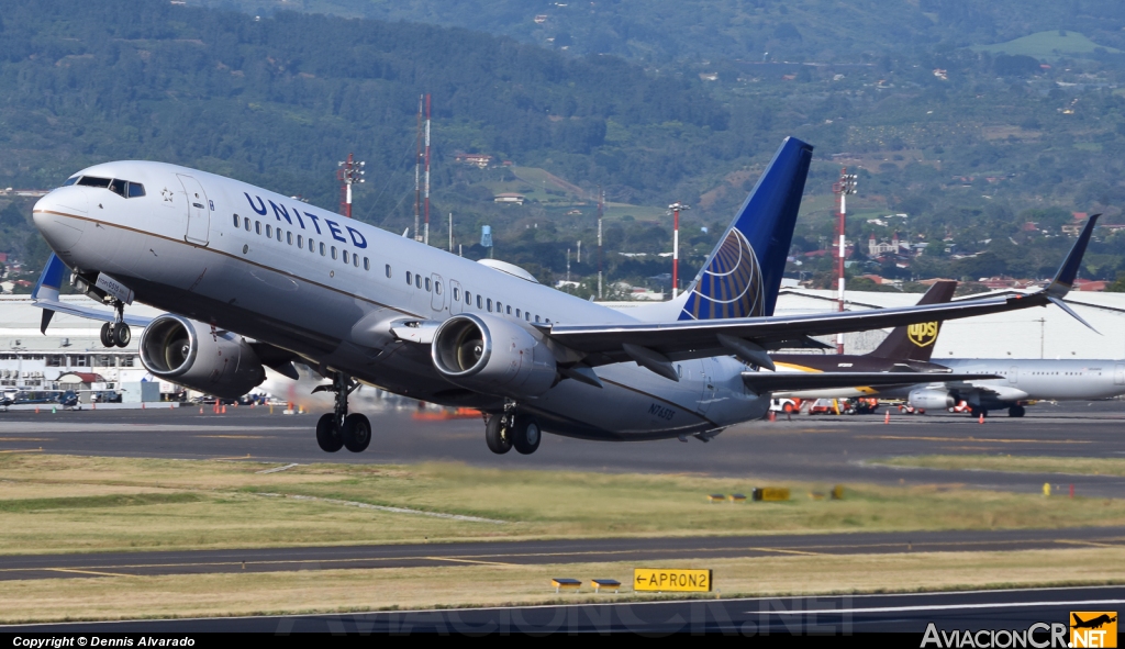 N76515 - Boeing 737-824 - United Airlines