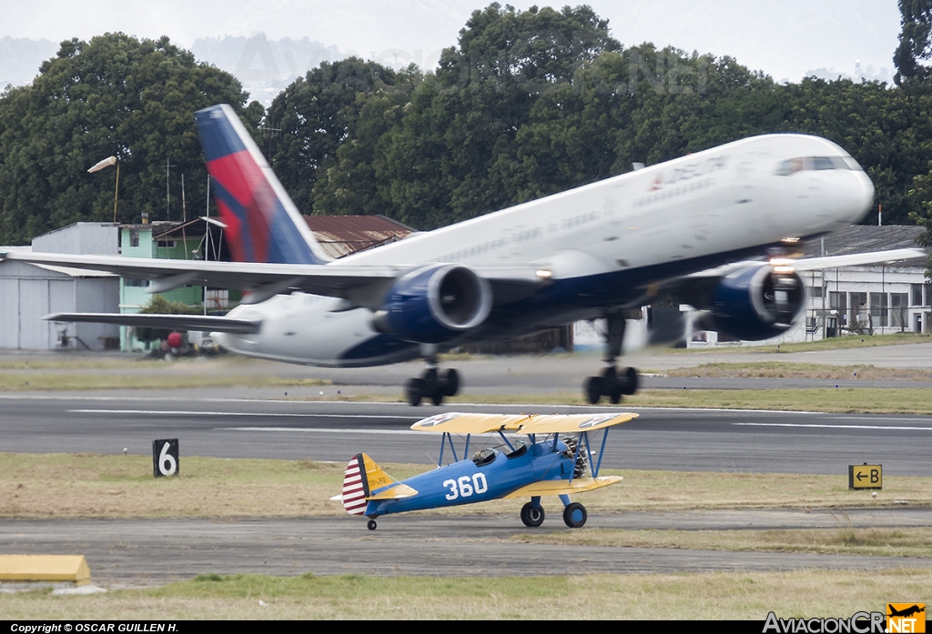 TG-JEE - Boeing A75N-1 Stearman - Privado