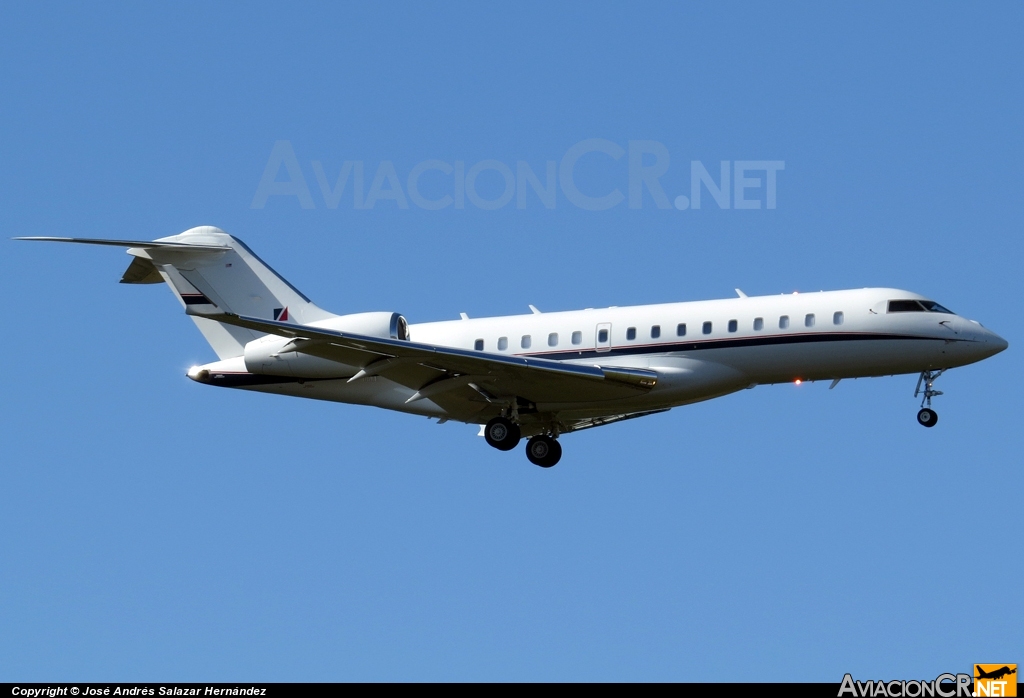 N15SD - Bombardier BD-700-1A11 Global 5000 - Privado