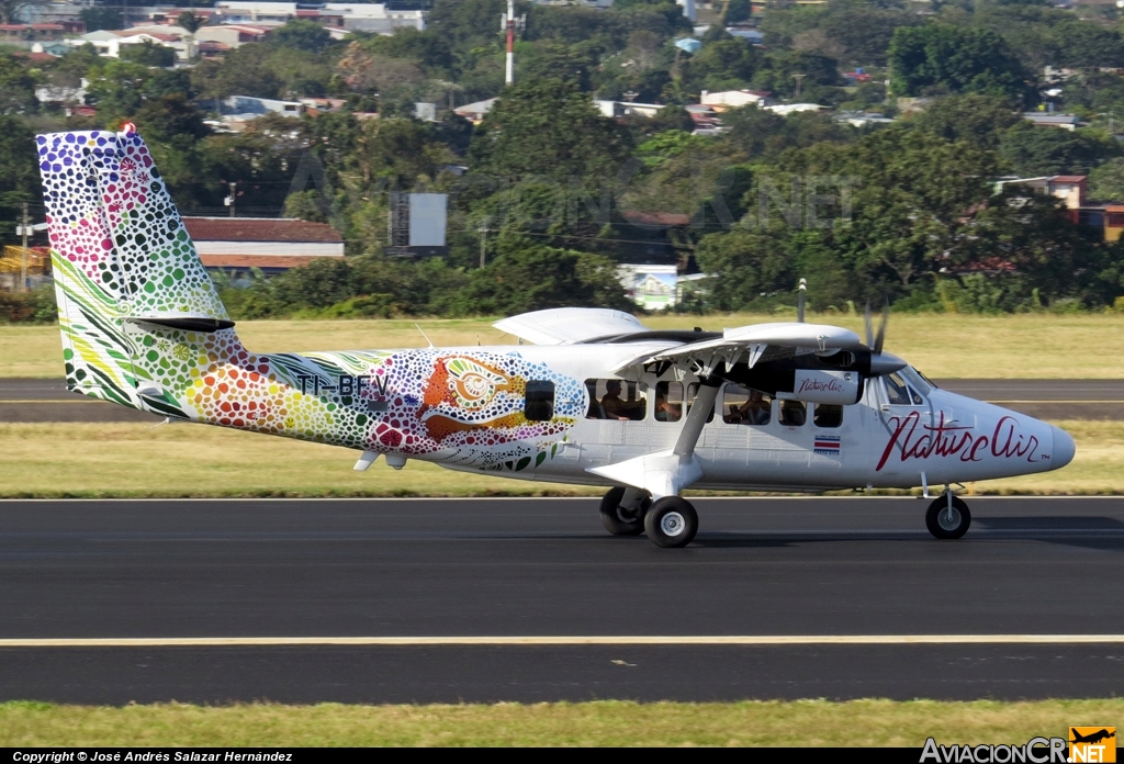 TI-BFV - De Havilland Canada DHC-6-300 Twin Otter - Nature Air