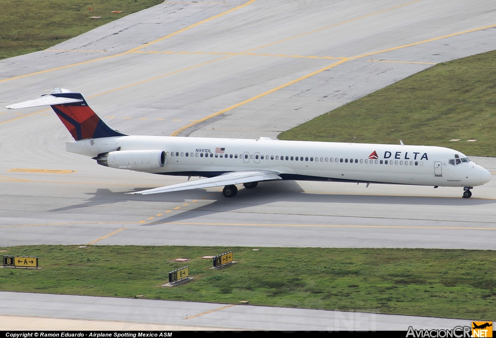 N991DL - McDonnell Douglas MD-88 - Delta Airlines