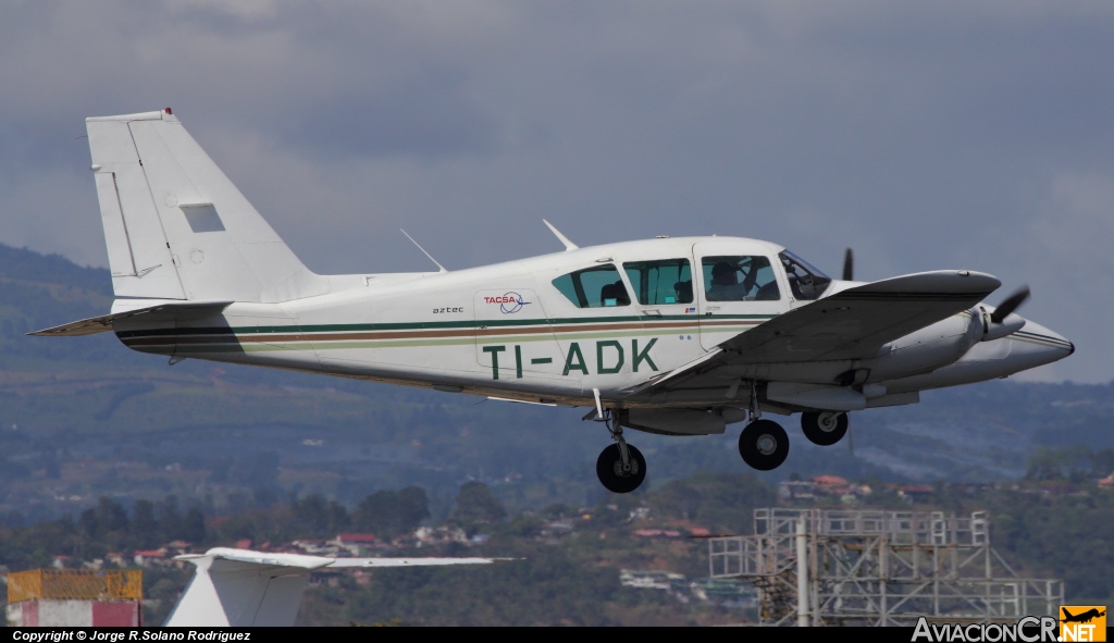 TI-ADK - Piper PA-23-250 Aztec C - TACSA