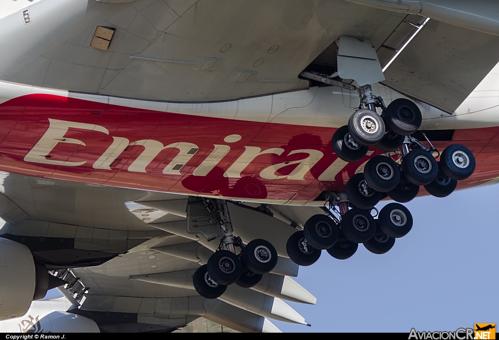 A6-EDL - Airbus A380-861 - Emirates