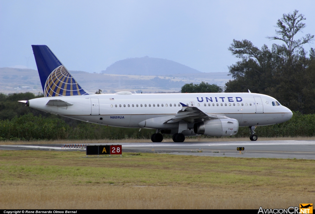 N809UA - Airbus A319-131 - United Airlines