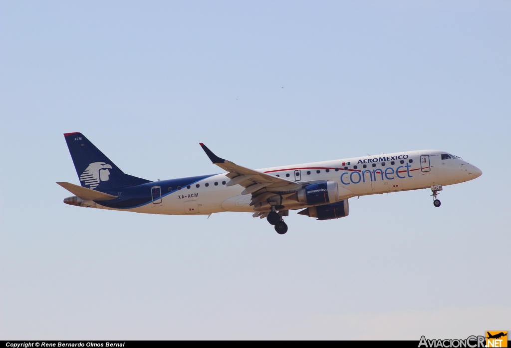XA-ACM - Embraer ERJ-190-100AR - AeroMexico Connect