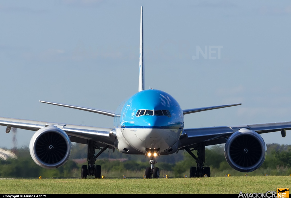 PH-BVG - Boeing 777-306(ER) - KLM Royal Dutch Airlines