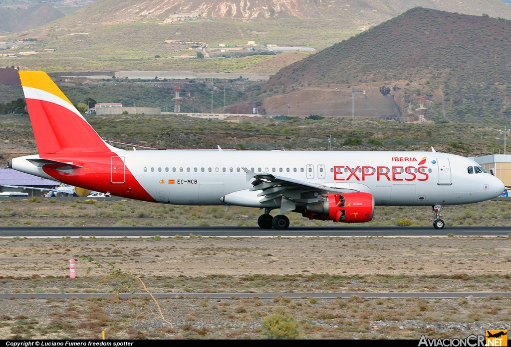 EC-MCB - Airbus A320-214 - Iberia Express