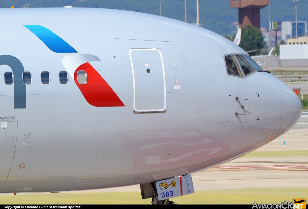 N383AN - Boeing 767-323/ER - American Airlines