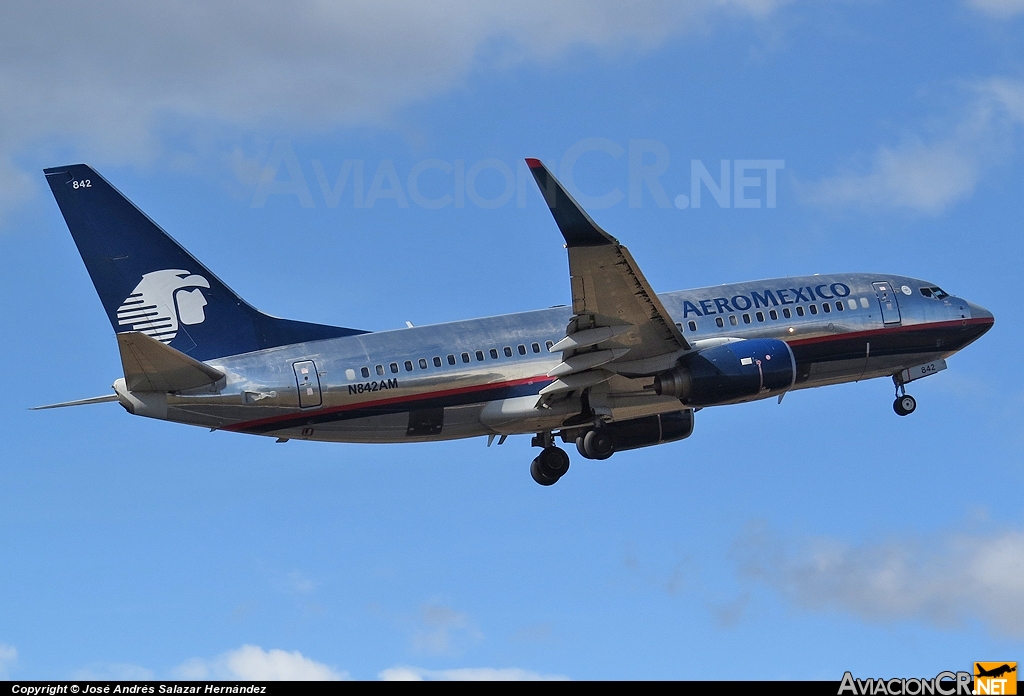 N842AM - Boeing 737-752 - Aeromexico